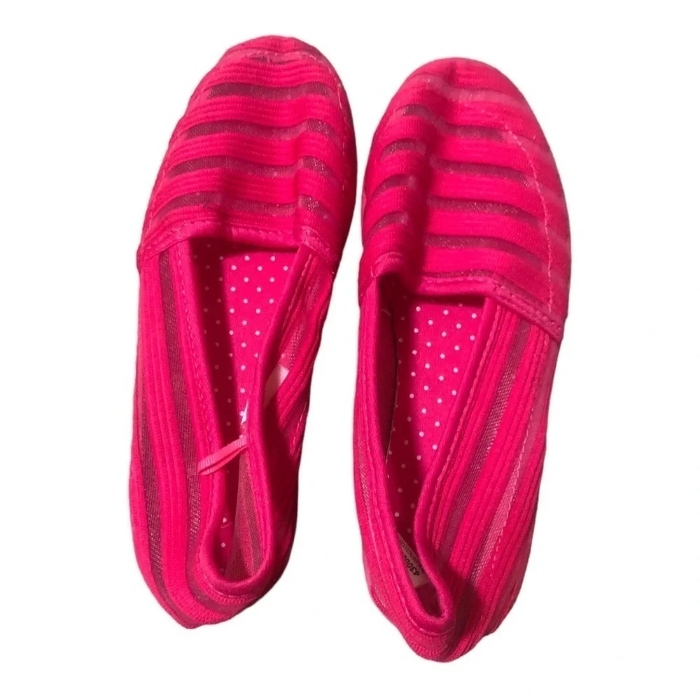 Beautiful Girl flat hot pink Size 2 in Excellent Used Condition